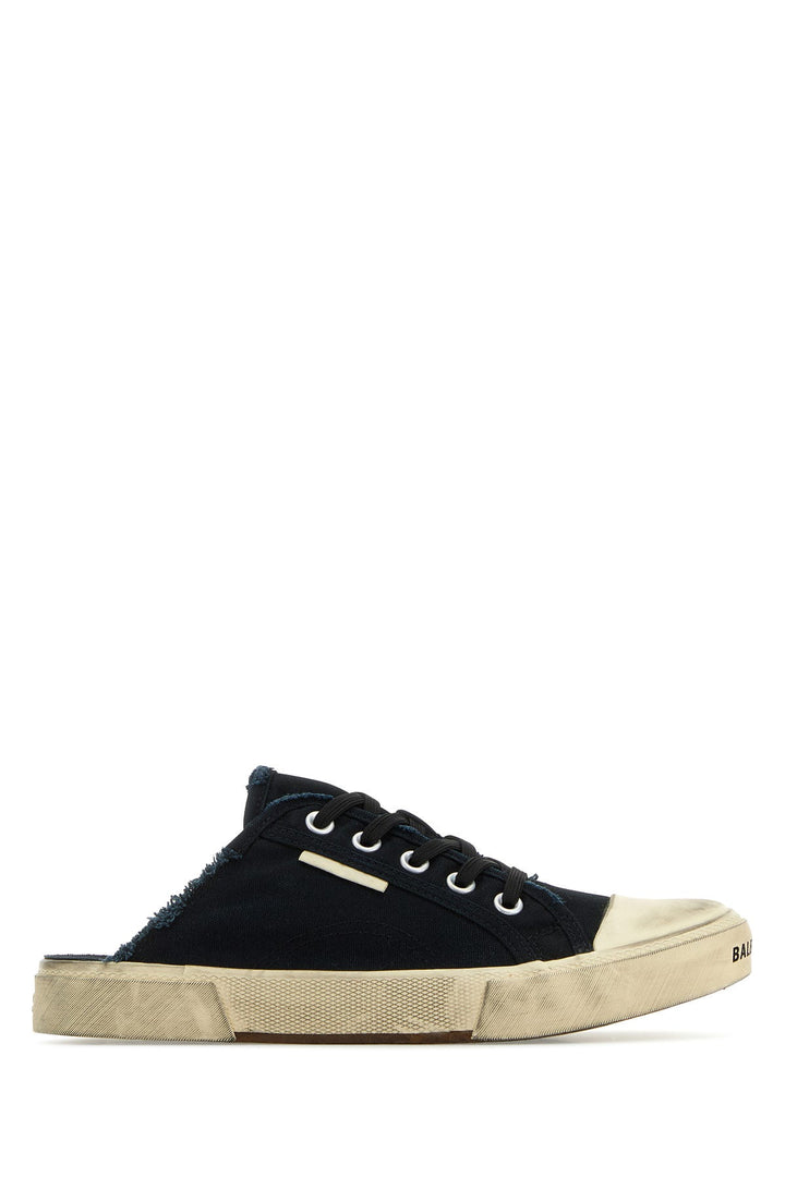 Black canvas Paris slippers