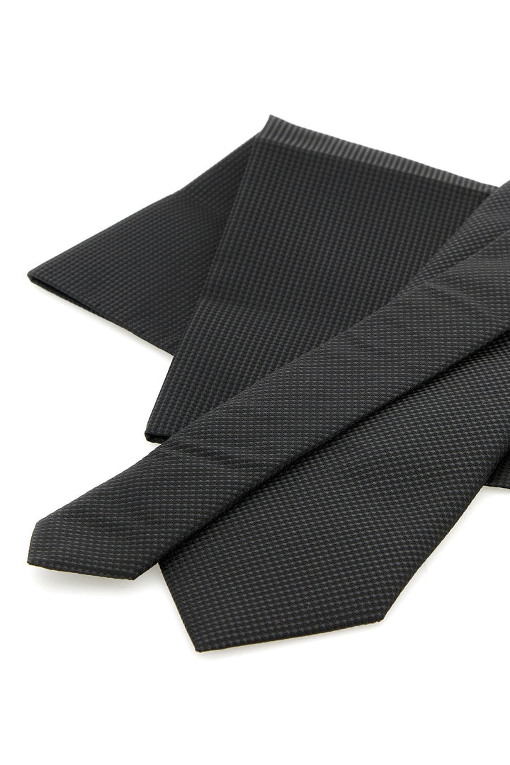 Embroidered silk blend tie and pocket square set