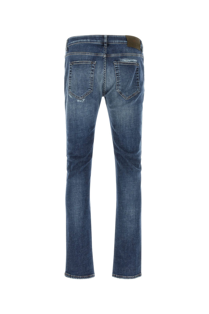 Stretch denim jeans