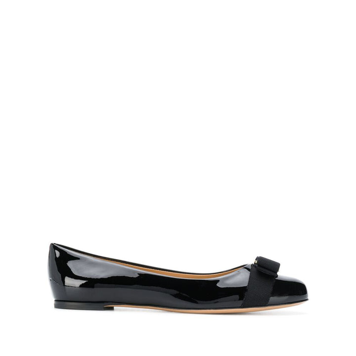 Ferragamo Ballerine - Nero | Wanan Luxury