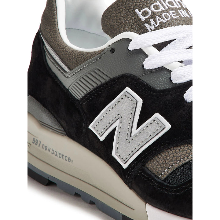 New Balance Sneakers - Black | Wanan Luxury