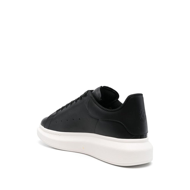 Alexander Mcqueen Sneakers - Black | Wanan Luxury