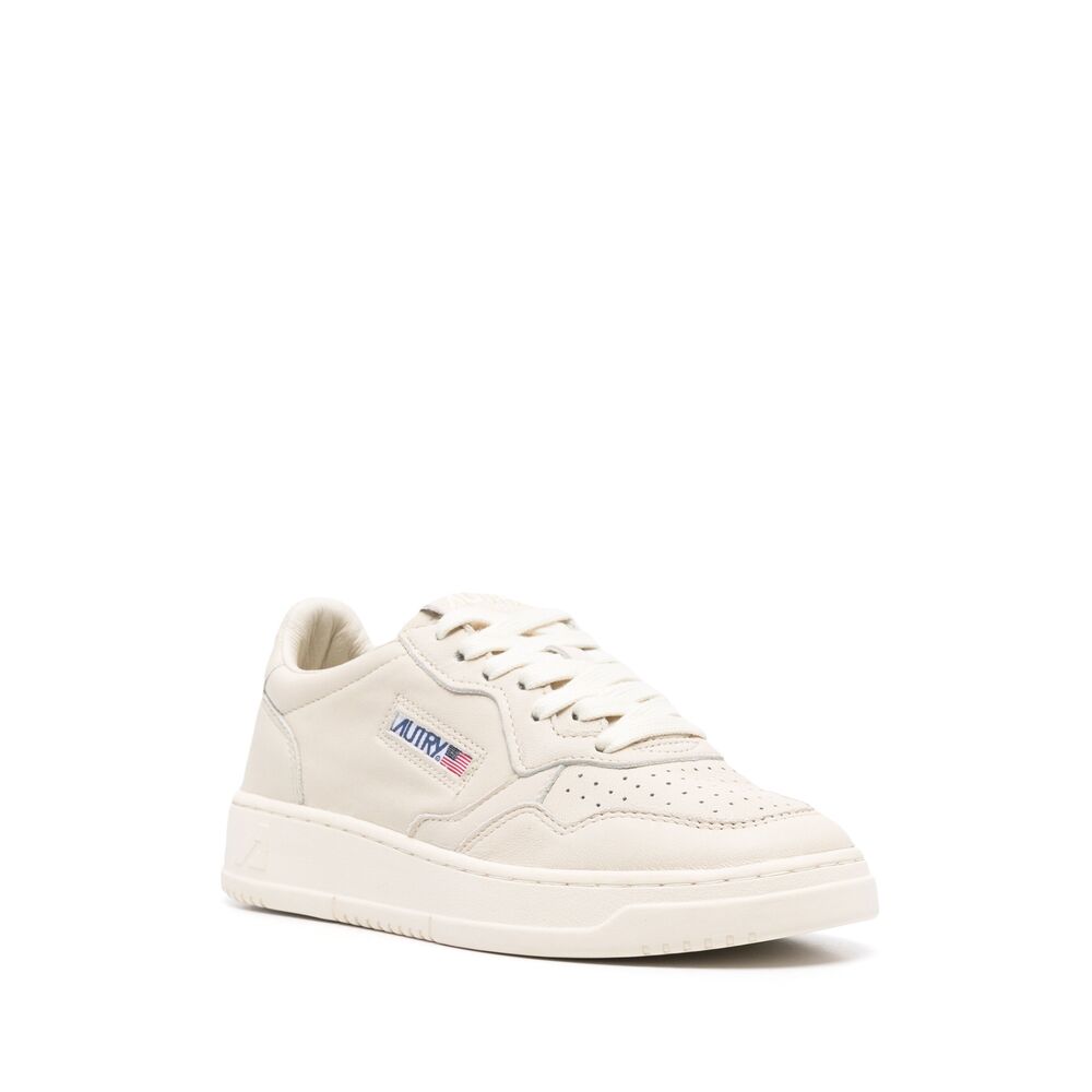 Autry Sneakers - White | Wanan Luxury