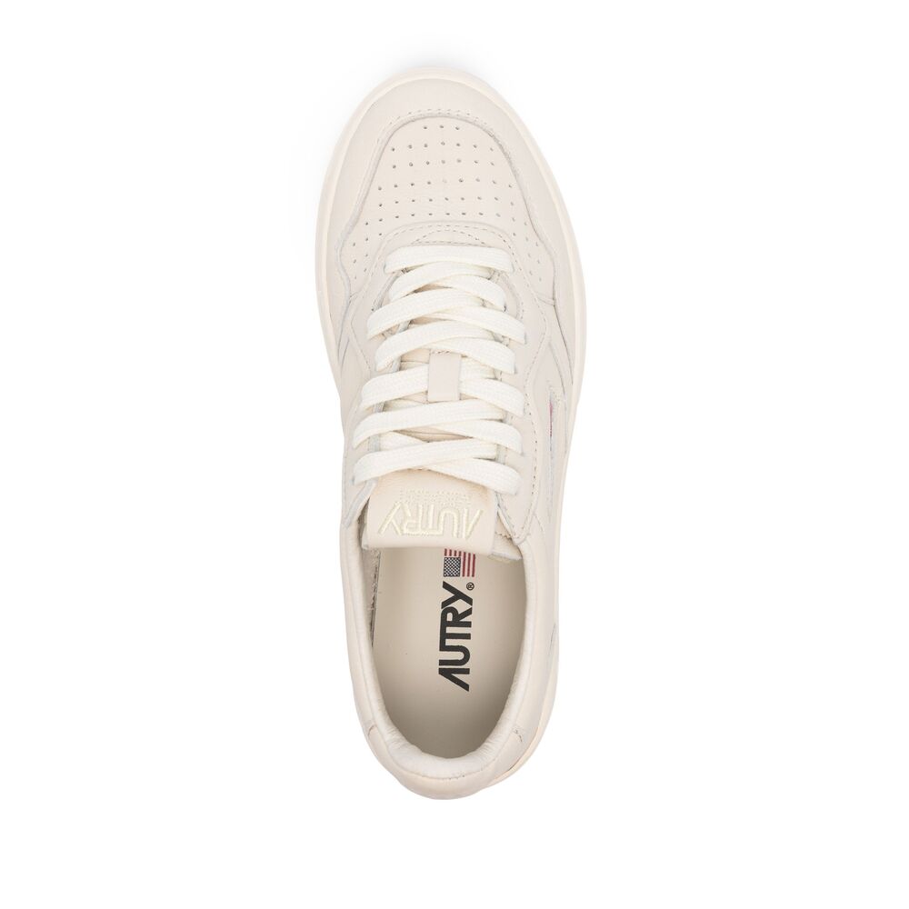 Autry Sneakers - White | Wanan Luxury