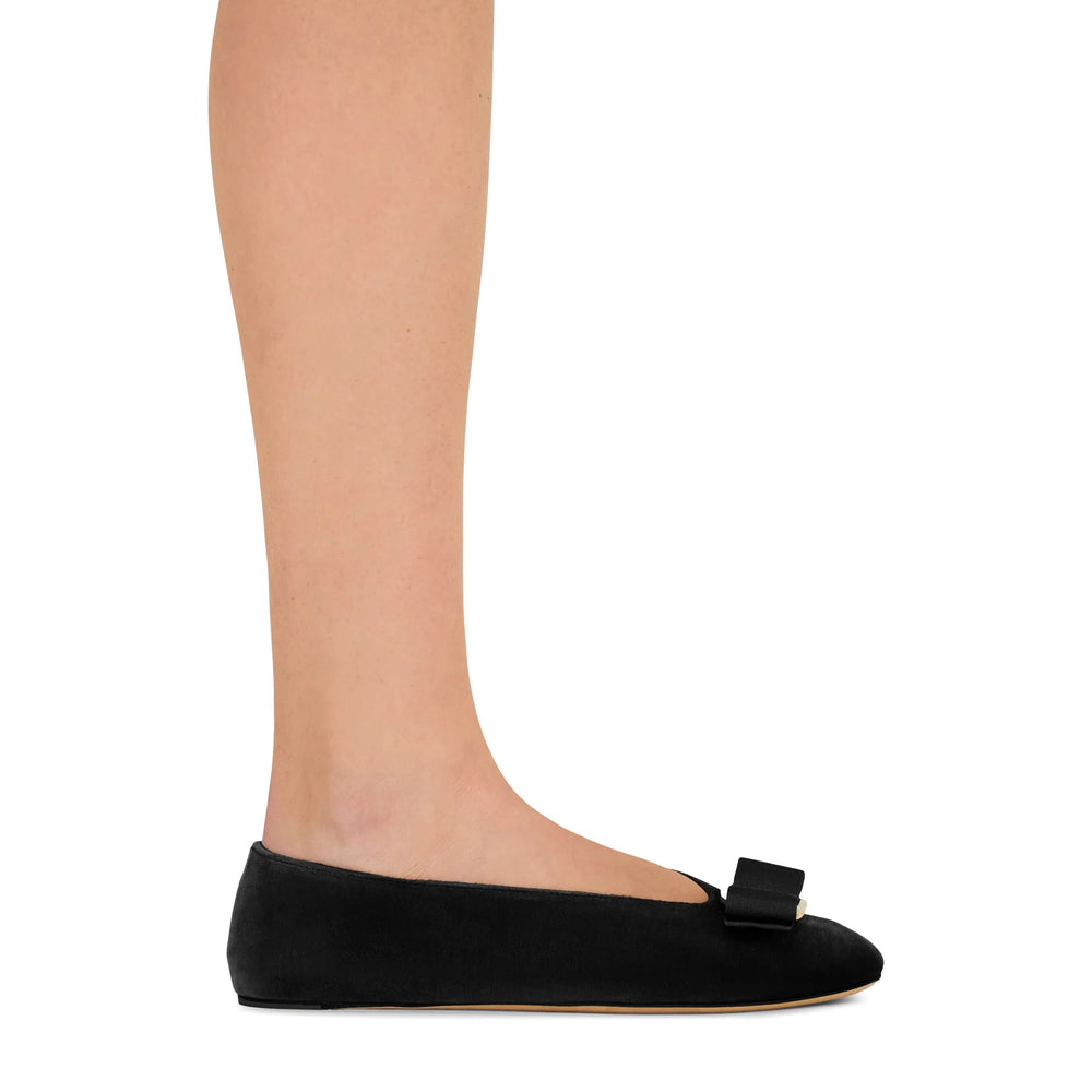 Ferragamo Ballet Flats - Black | Wanan Luxury